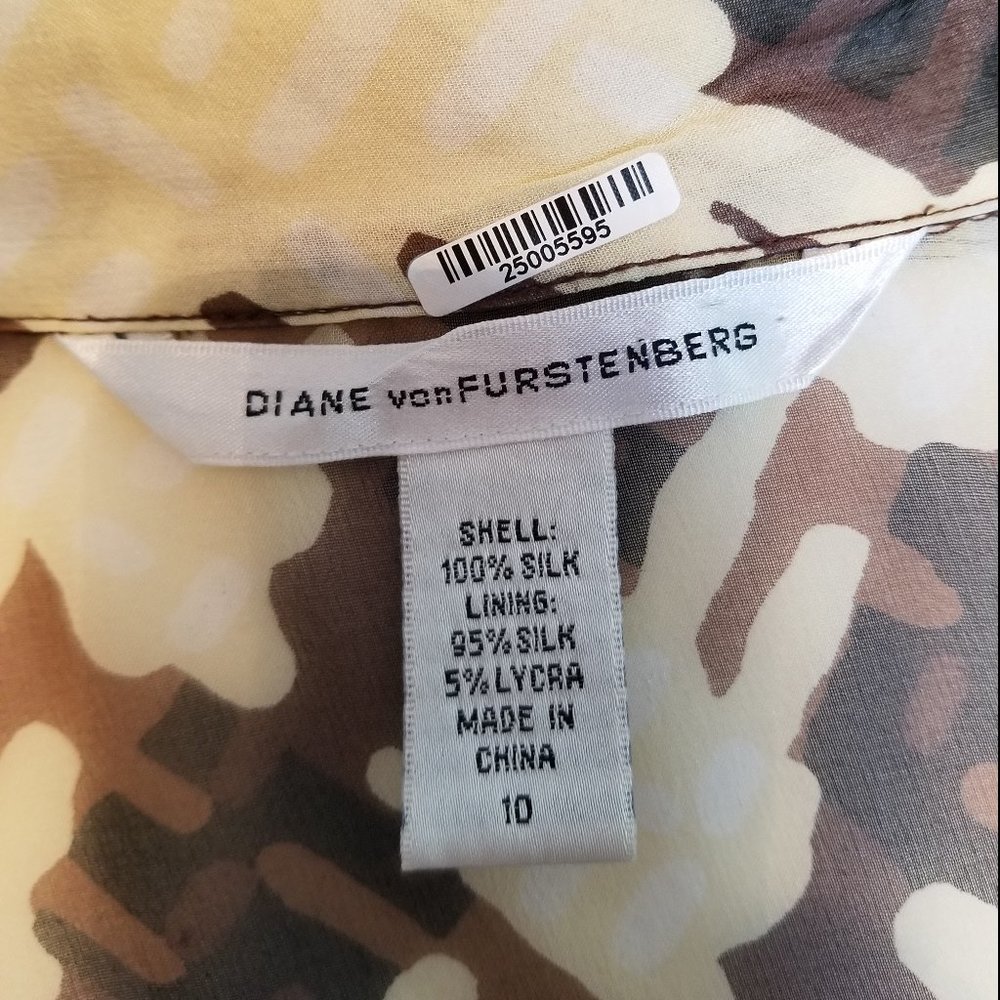 Diane Von Furstenberg Silk Blouse Size 10 - Picture 8 of 8